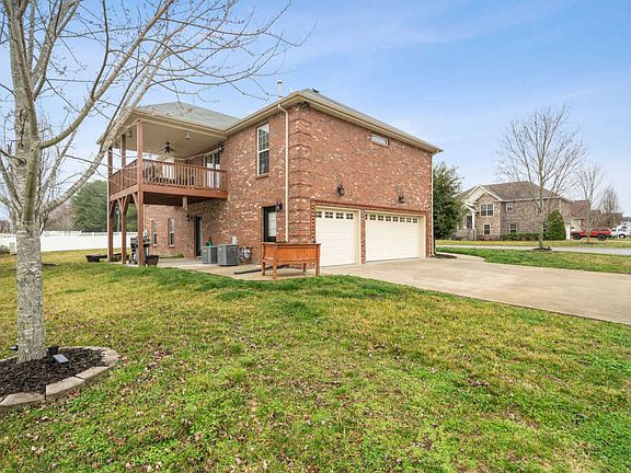 4th image of 701 Richards Dr
