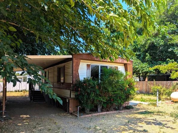 1755 Curran Ave, Lake Isabella, CA 93240
