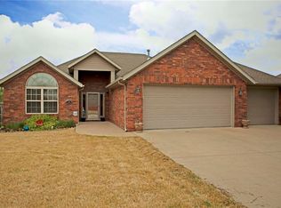 500 McKissic Spring Rd, Centerton, AR 72719