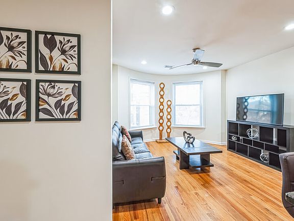 4th image of 4629 S Langley Ave #2