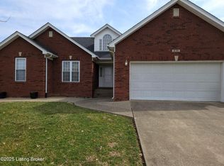 239 Cottonwood Dr, Shepherdsville, KY 40165