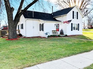 202 4th St, Cambridge, IA 50046