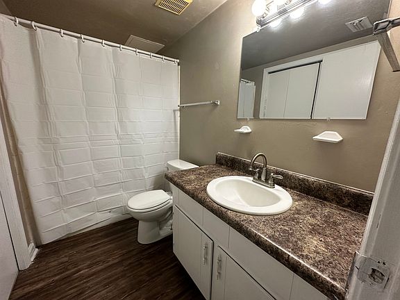 5th image of 1411 Shallow Brk APT A