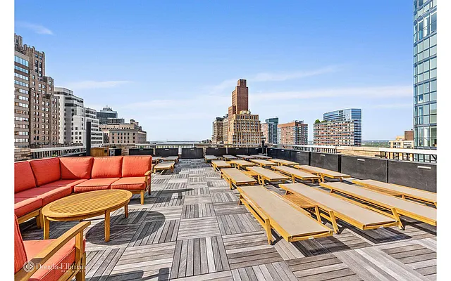 Rented by Douglas Elliman | media 16