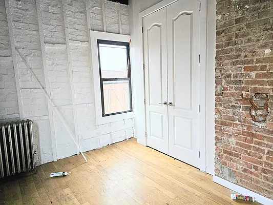 Rented by NYC REALTY GROUP 693 | media 11