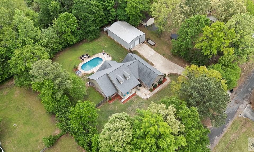 1st image of 53 Annadale Dr