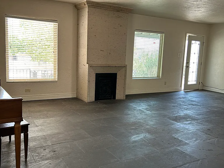 701 E Cliff Dr — Photo 14