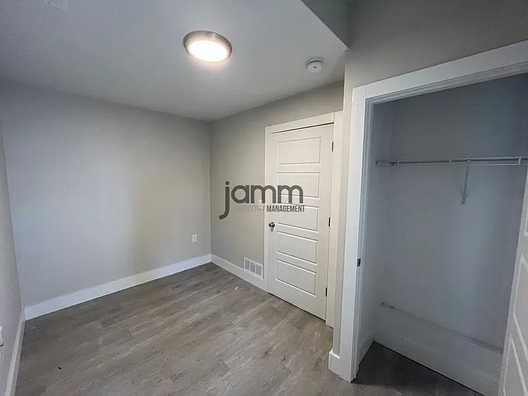 1966 Randall Rd #5 — Photo 17