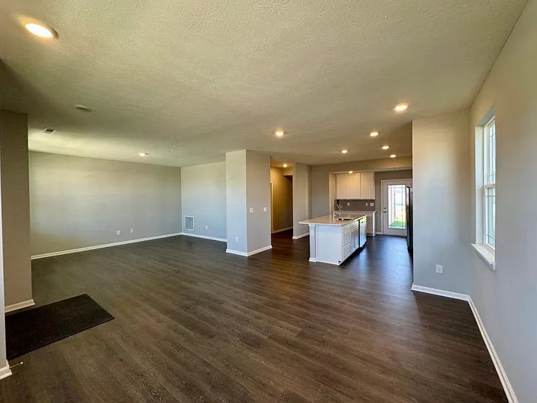 Plano Dr — Photo 12