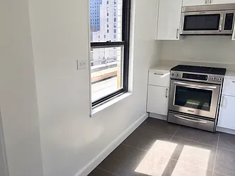 Rented by Manhattan Apartment Organization