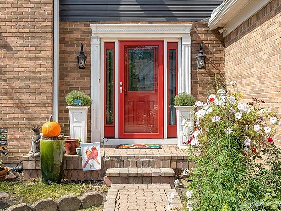 5th image of 6227 Wellington Pl