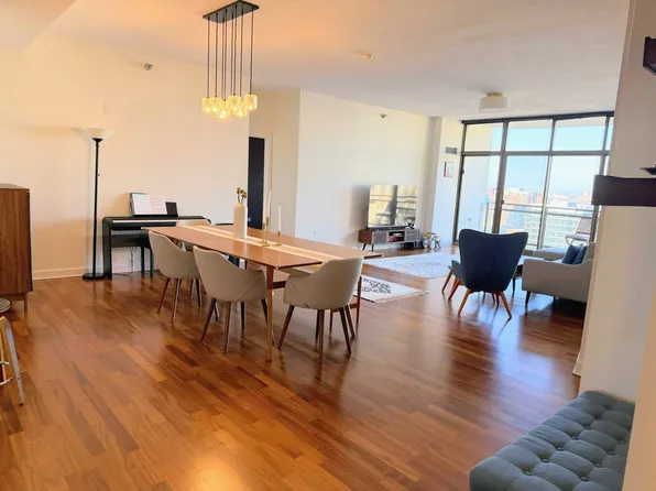 1335 S Prairie Ave Unit 1907, Chicago, IL 60605