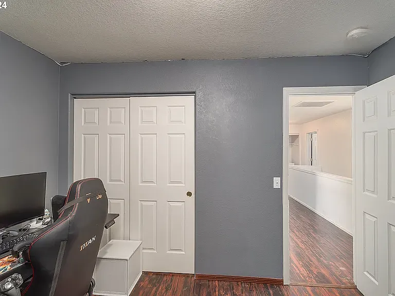 149 NE Plum Ridge Dr — Photo 16