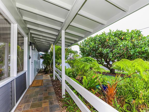 4th image of 564 Uluhala St