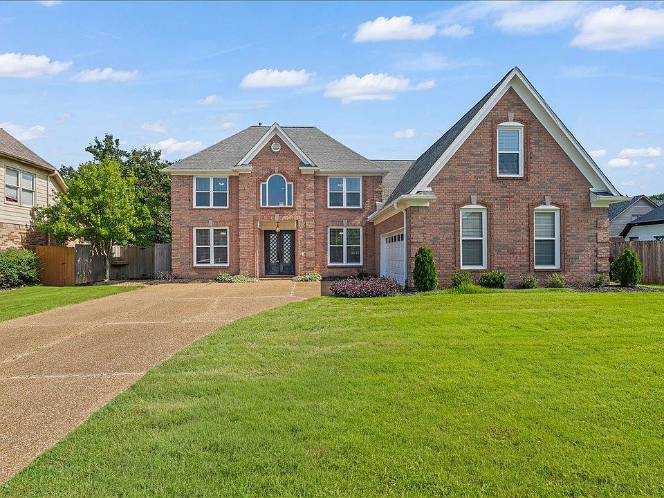 1st image of 1339 Riding Brook Dr