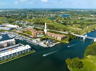 1036 Us Highway 1 APT 315, North Palm Beach, FL 33408