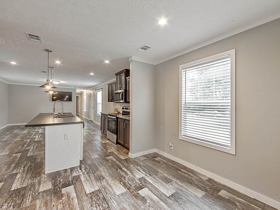 5th image of 108 Eauclair Dr