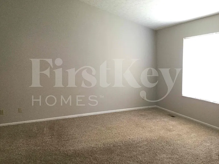 7249 Bennell Dr — Photo 13