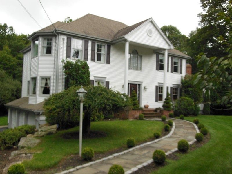 2nd image of 63 Ironwood Rd