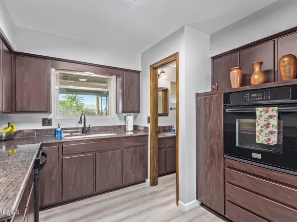 532 N 54TH Street, Mesa, AZ 85205