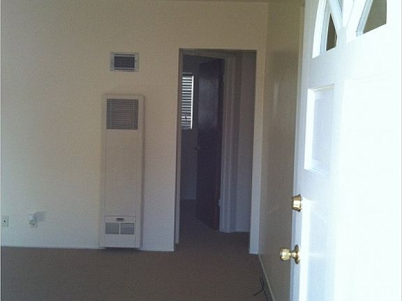 4th image of 12112 Rosecrans Ave