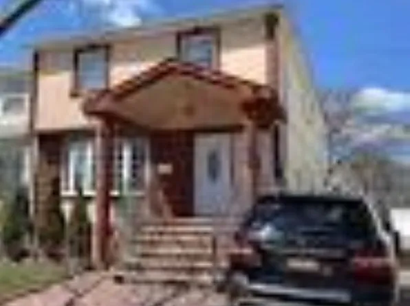 (undisclosed Address), Rosedale, NY 11422