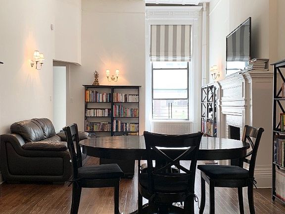 4th image of 14 E 80th St #2S