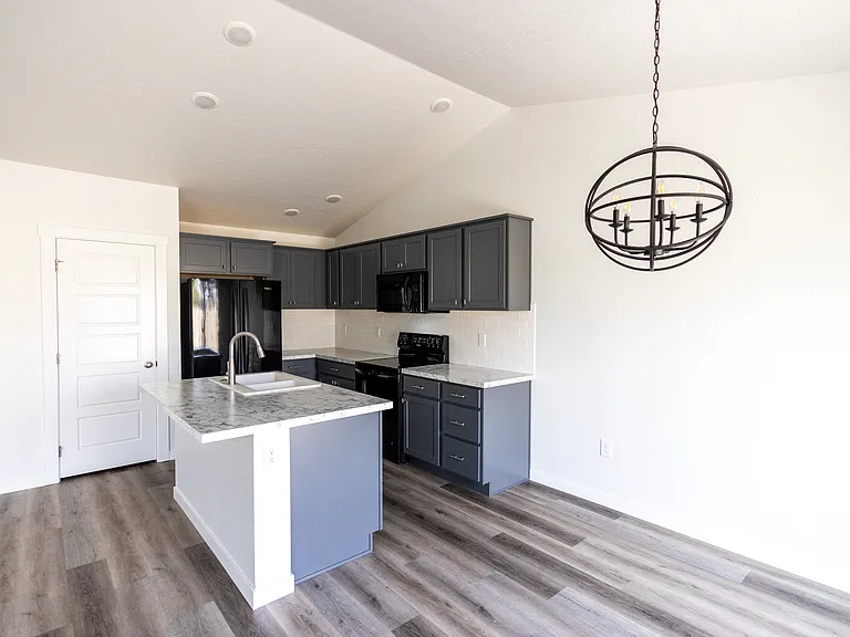 3540 W Early Light Dr — Photo 12