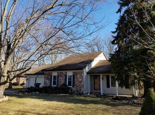805 S Walnut Dr, North Webster, IN