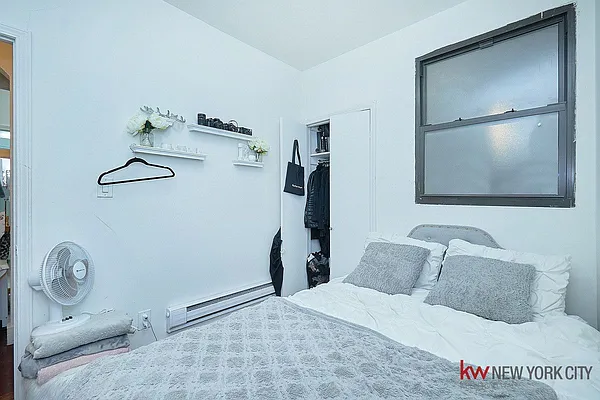 Rented by Keller Williams NYC | media 32