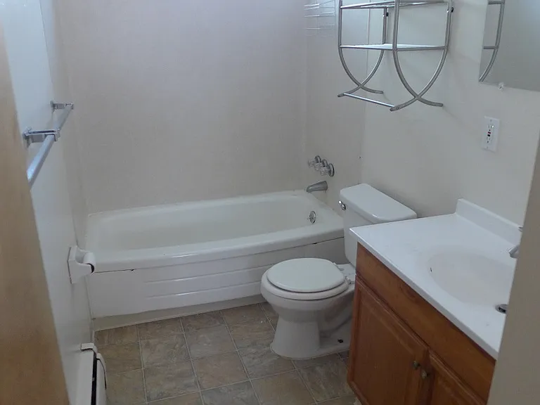 2655 Mapleton Ave #102 — Photo 6
