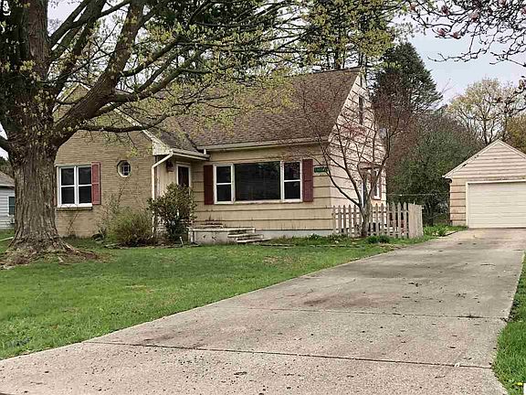 2nd image of 1514 Kensington Dr