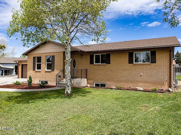 2nd image of 205 S Settlers Dr