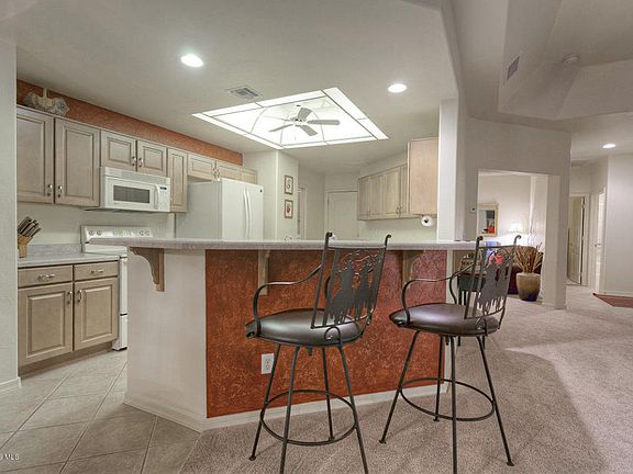 5th image of 515 W Moorwood St