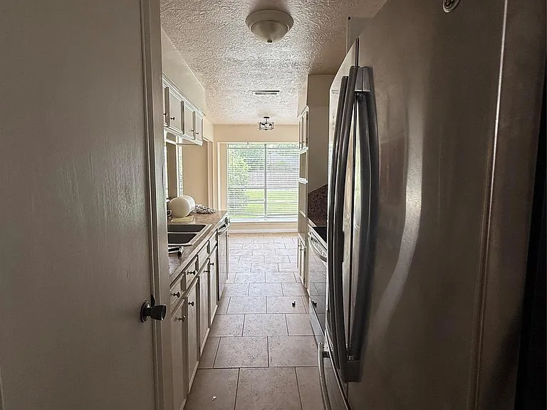 414 Dogwood St — Photo 4