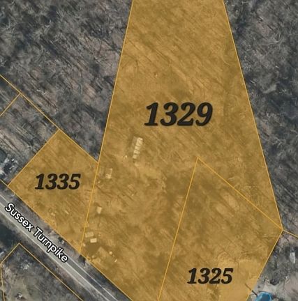 2nd image of 1329 Sussex Tpke