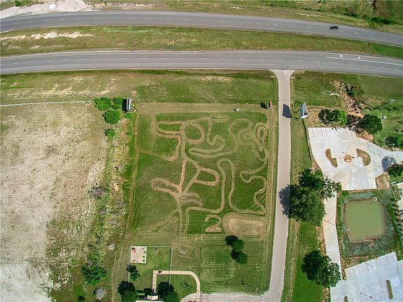 4th image of 5200 E Highway 377