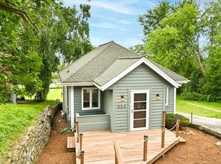 456 W Wisconsin Ave, Pewaukee, WI 53072