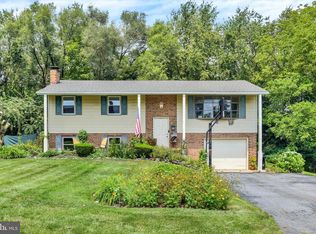 211 Hanshue St, Steelton, PA 17113