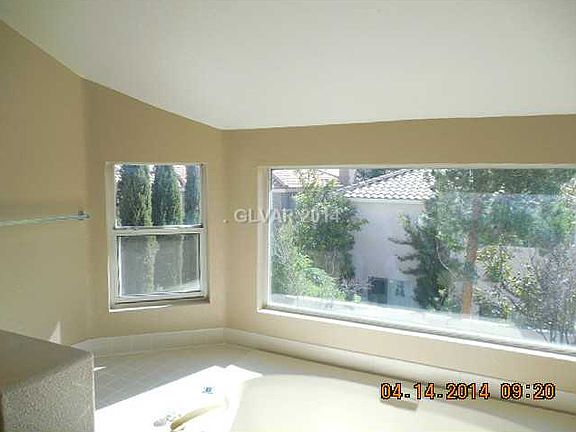 4th image of 3650 Bahama Bay Ct
