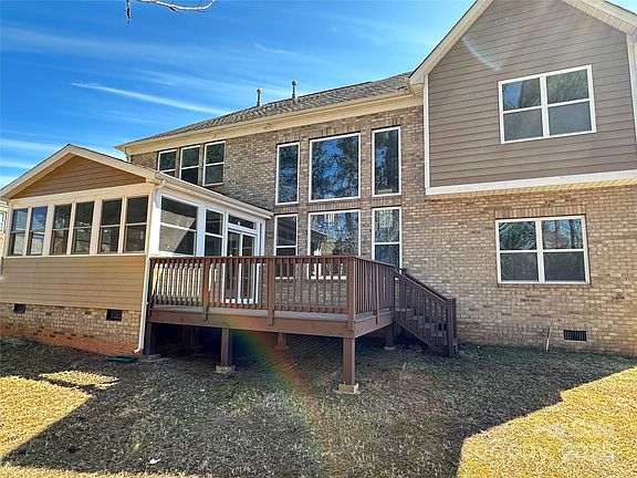 3rd image of 16446 Doves Canyon Ln