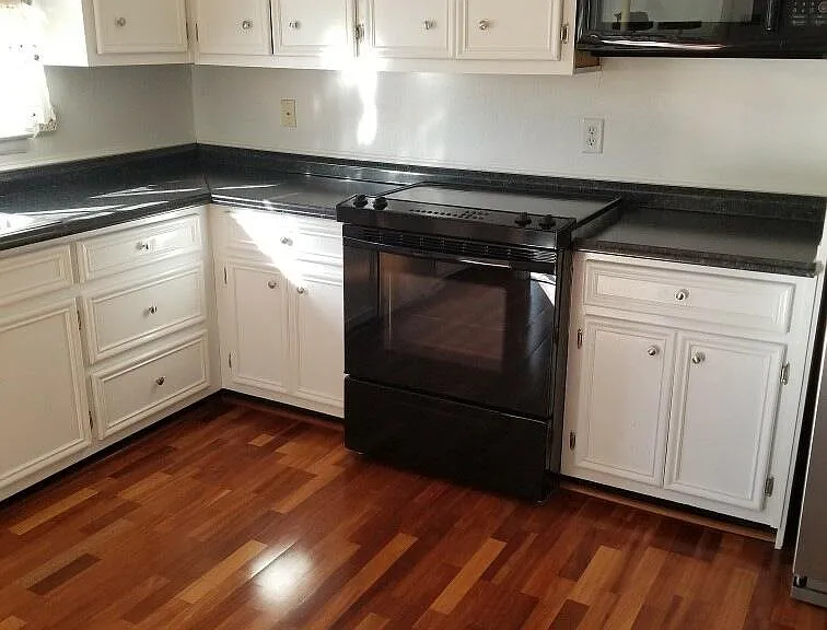 506 Webster Rd — Photo 14