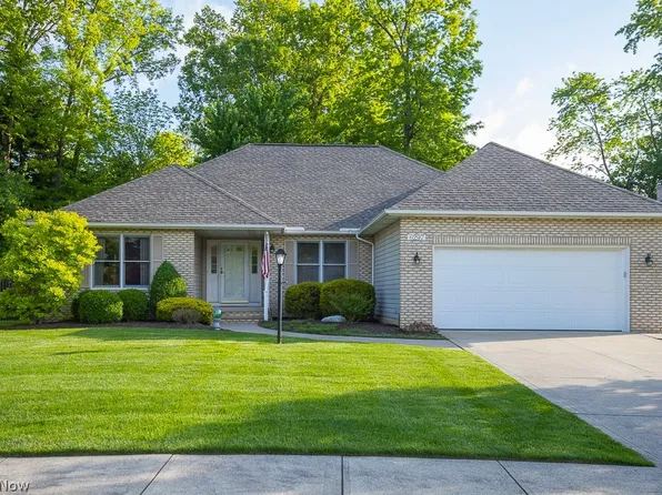 6297 Old Virginia Ln, Parma Heights, OH 44130