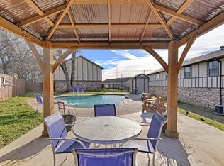 Knoll Creek Apartments, Azle, TX 76020