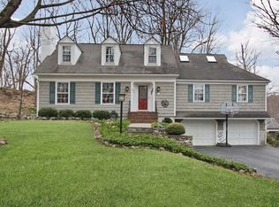 3 Sparrow Dr, Sparta, NJ 07871