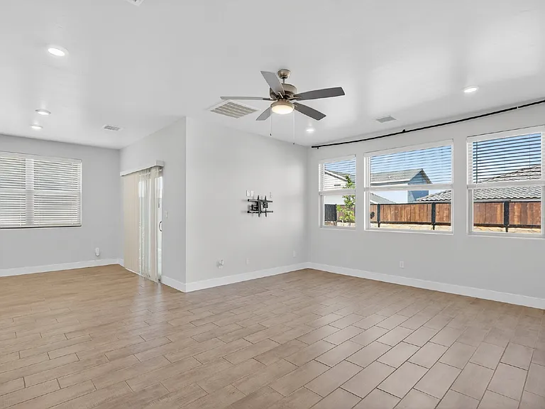 2233 Sandstone Pl — Photo 40