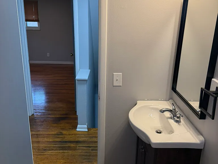 905 North Meadows Court - D — Photo 15