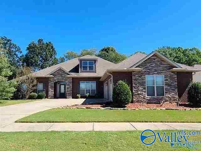1st image of 7926 Gabriela Dr NW