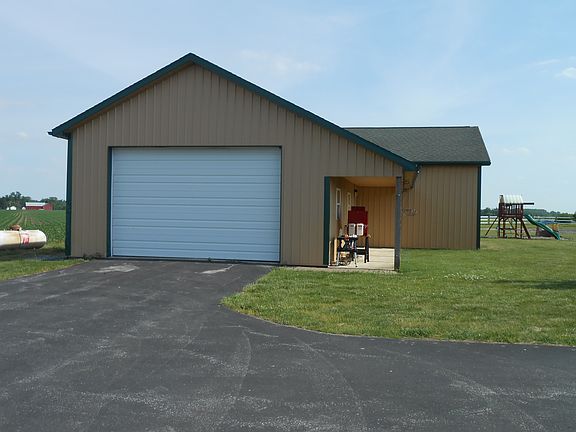 2nd Garage/ 3 stall barn