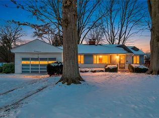 21832 Cottonwood Dr, Rocky River, OH 44116